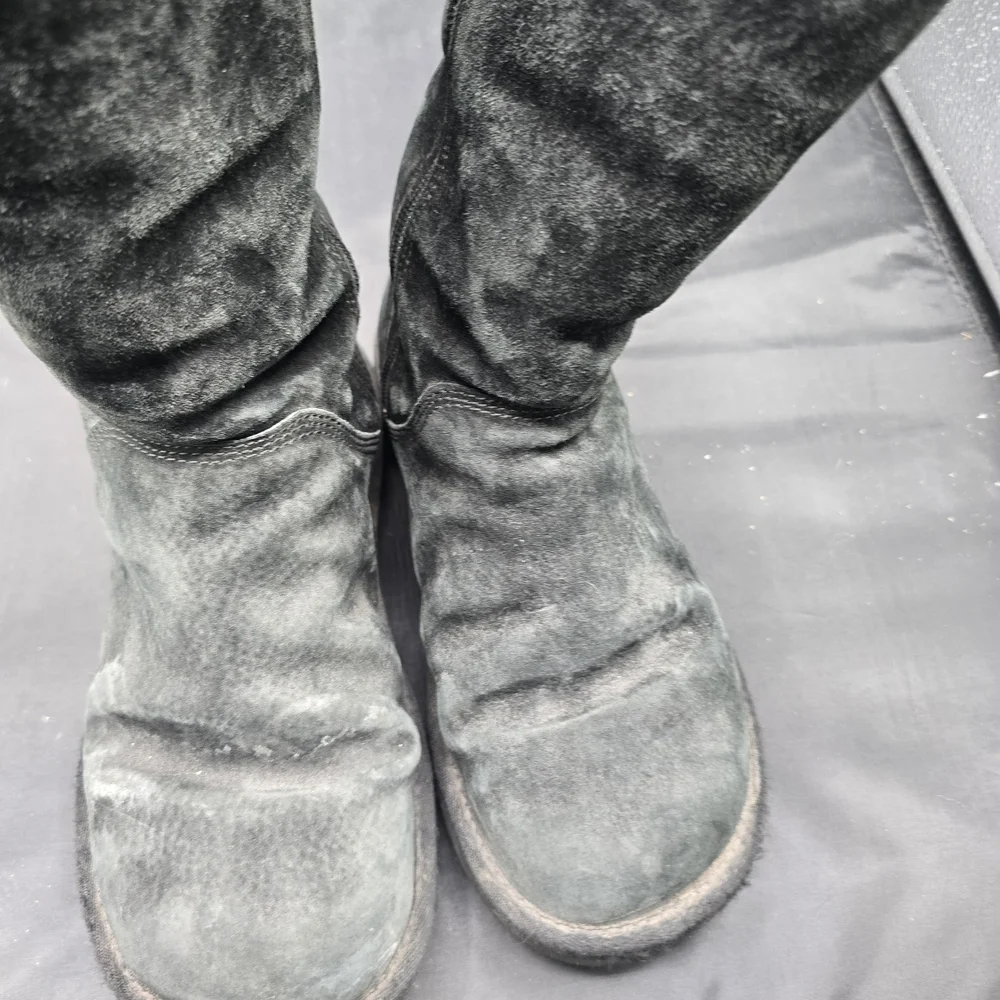 UGG Black‎ Fleece-Lined Boots